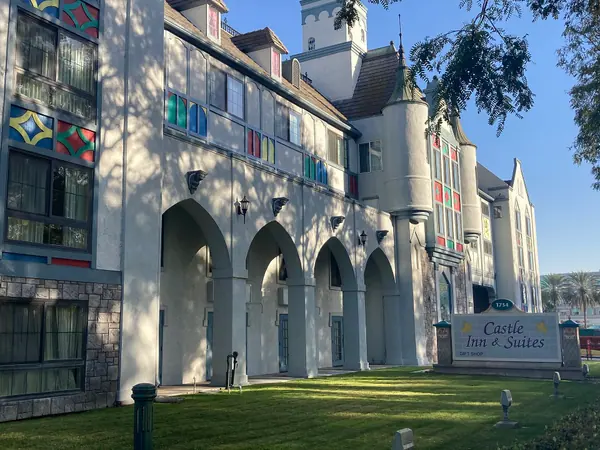 Castle Inn & Suites, Anaheim
