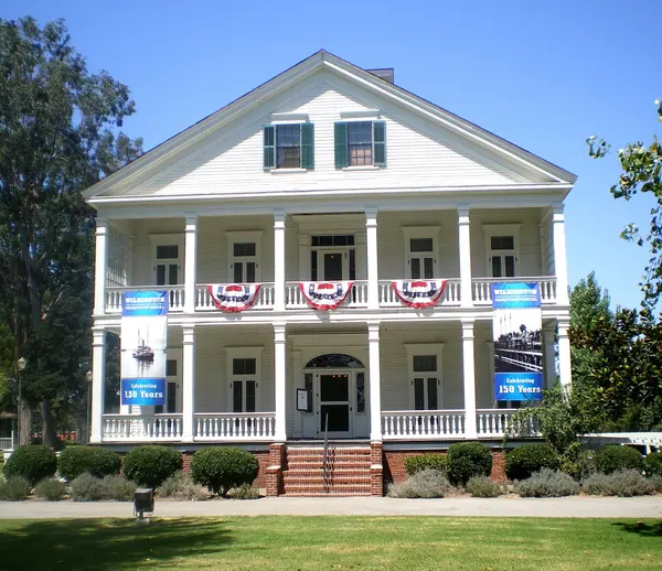 Wilmington, the city Hotel Portlight is in