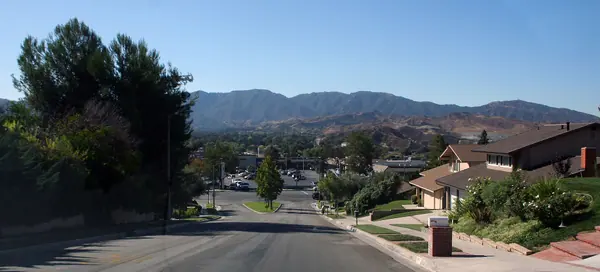 Santa Clarita, the city Super 8 is in