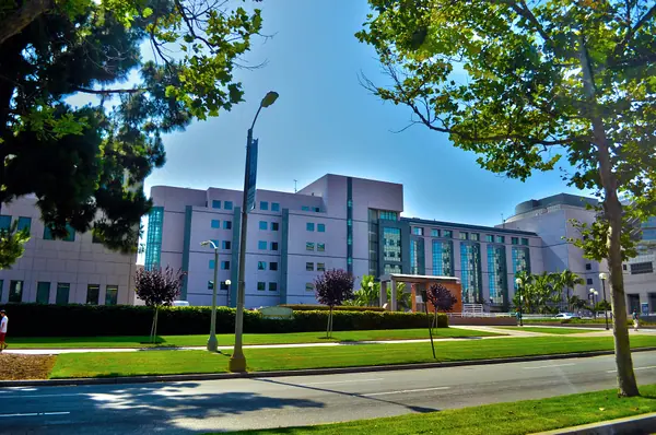 Ronald Reagan UCLA Medical Center
