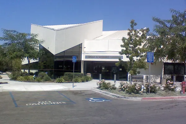 Thousand Oaks, the city Circus Hostel is in